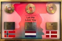 SJUR ft. Chris Crone - Let Me Love You